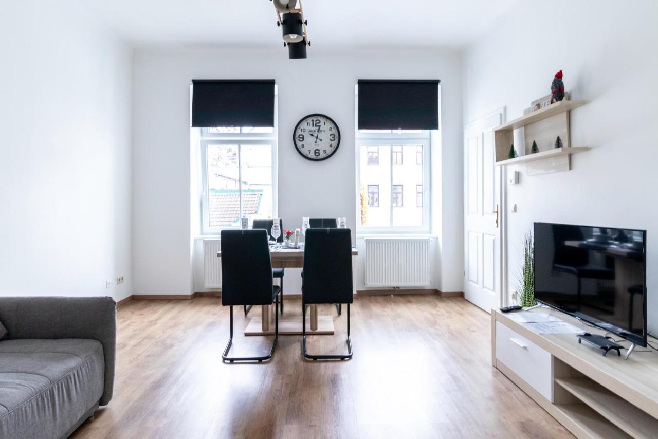 Comfortable, Specious Apartment With Inner Garden- Marzstrasse Apartments Viena Exterior foto